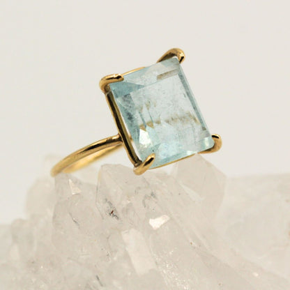 Aquamarine ring, gold, natural aquamarine, colored stone, gift