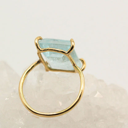 Aquamarine ring, gold, natural aquamarine, colored stone, gift