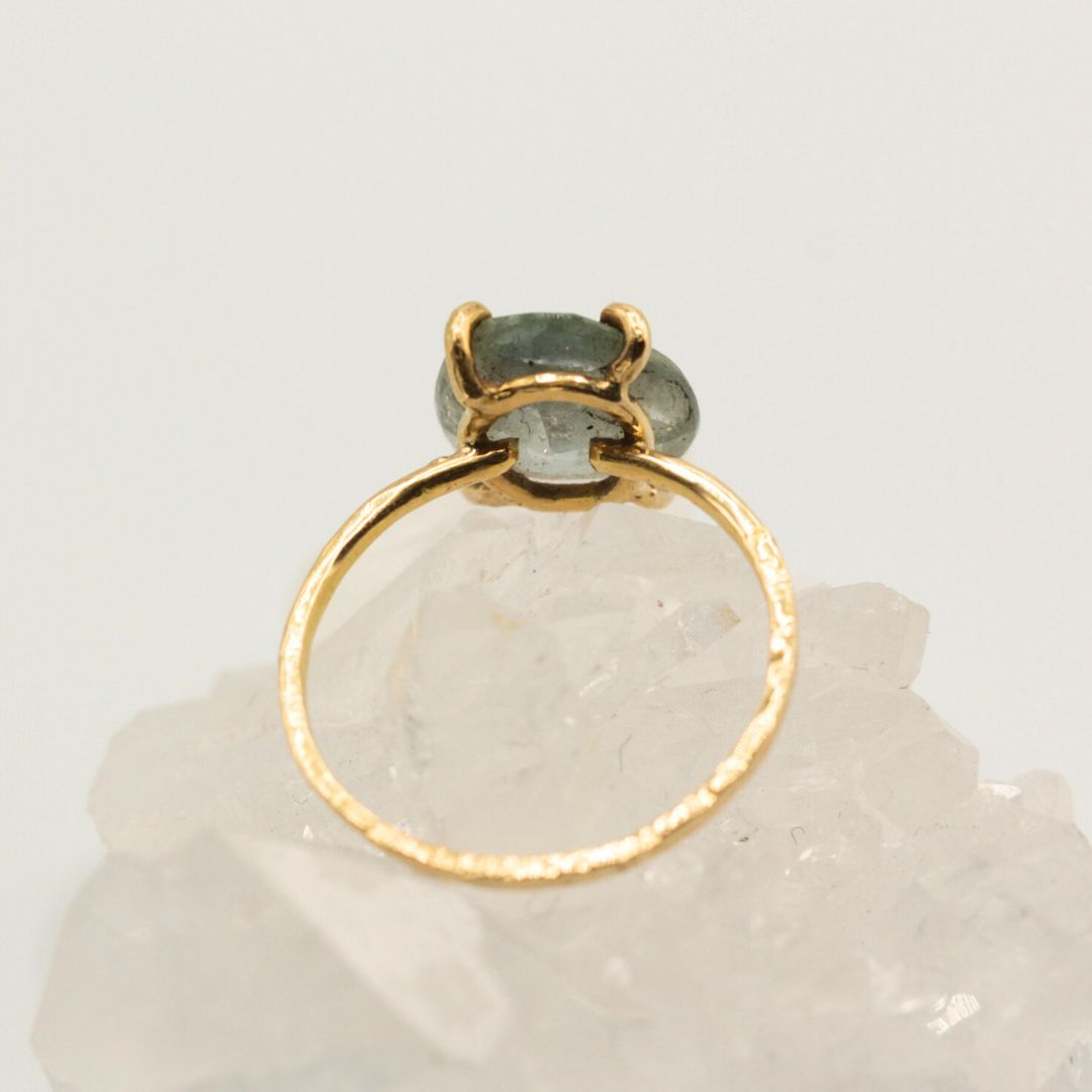 サウンドストーン サファイア　ネジ式タイプ　金メッキ sapphire ring リング ゴールド 天然石 サファイア カラー